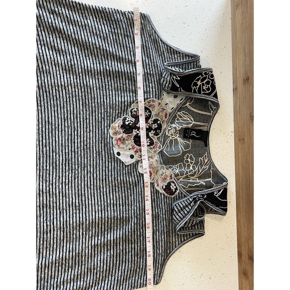 Awake By OS Sleeveless Top Size‎ 1X Double Sided Floral Black Stripes Colorful - Picture 2 of 8
